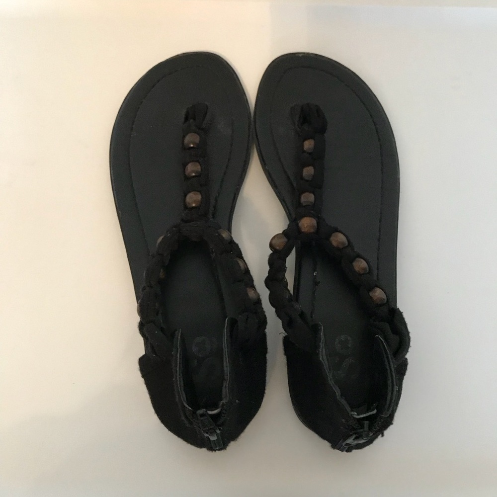 Black sandals size 6.5